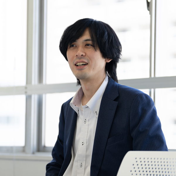 インタビュー