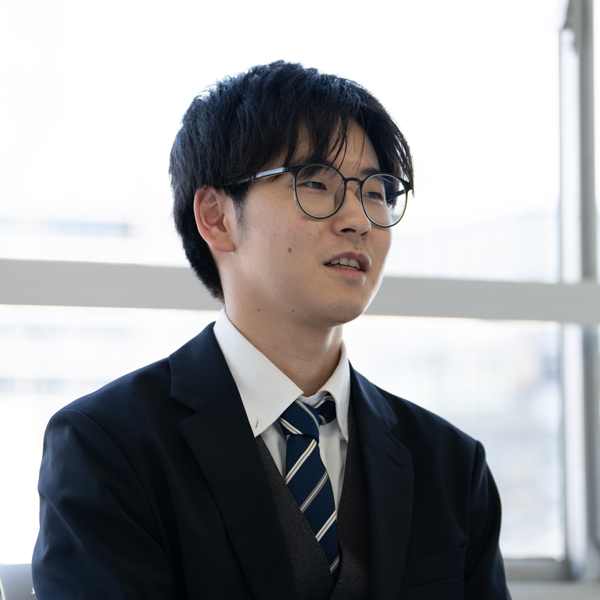 インタビュー