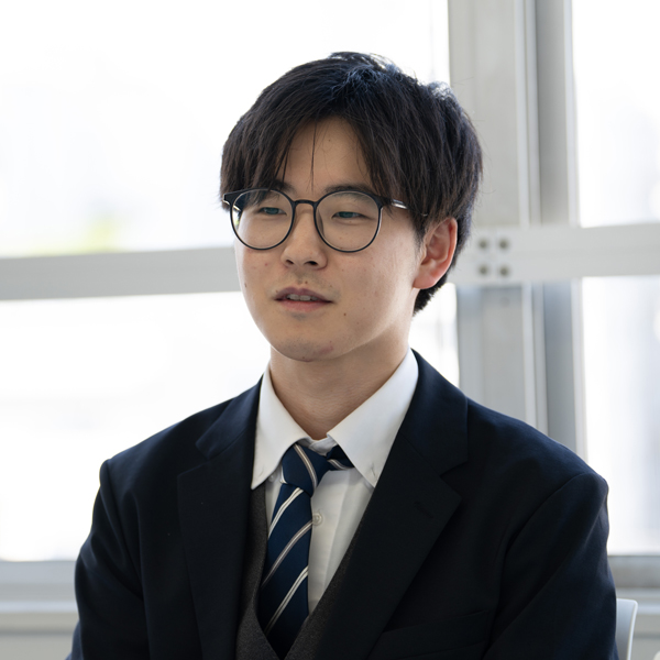 インタビュー